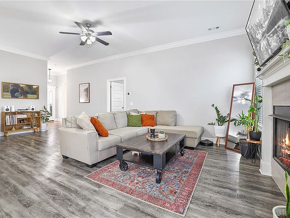 5th image of 1606 S 11th Pl