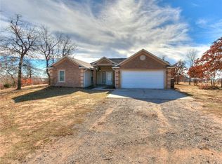 17288 Hickory Trl, Newalla, OK 74857