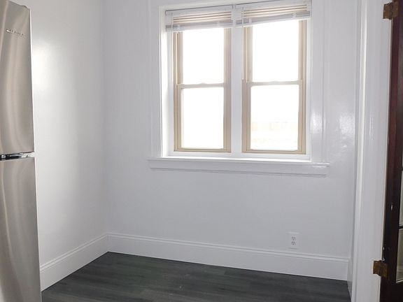 5th image of 1129 Central Ave #14
