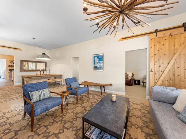 10144 E Jibboom St, Truckee, CA 96161