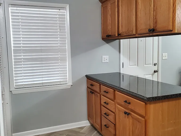 1994 Pulaski Dr — Photo 5