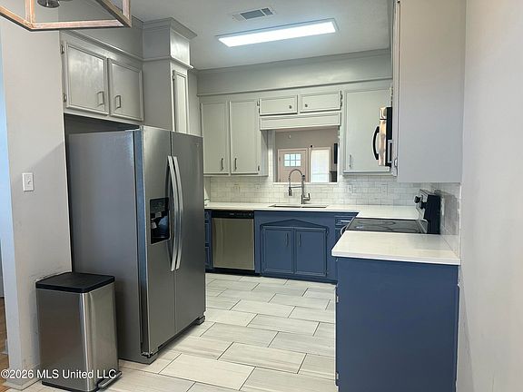 4th image of 307 Northtown Dr