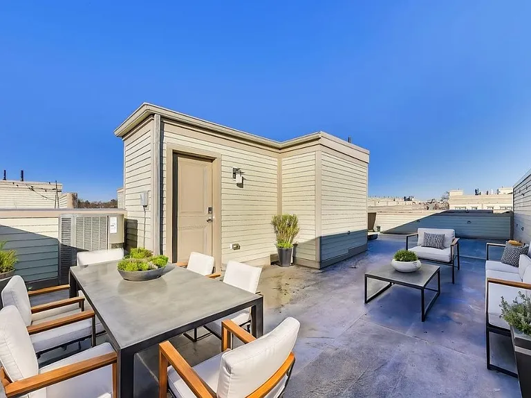 915 Elder St NW #C — Photo 16