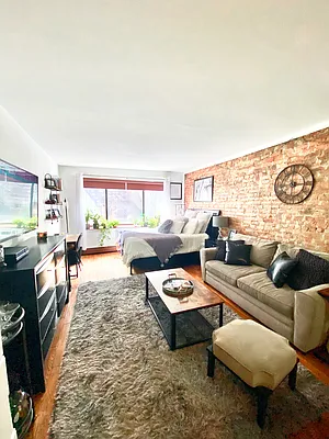 Rented by Compass | media 1