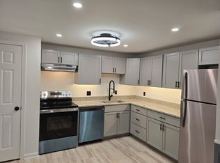 2200 White Cedar Blvd #403, Portsmouth, NH 03801