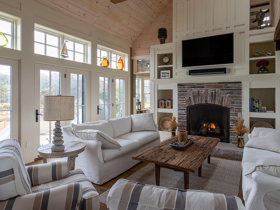 41 Great Hill Road, Kennebunk, ME 04043 | Zillow