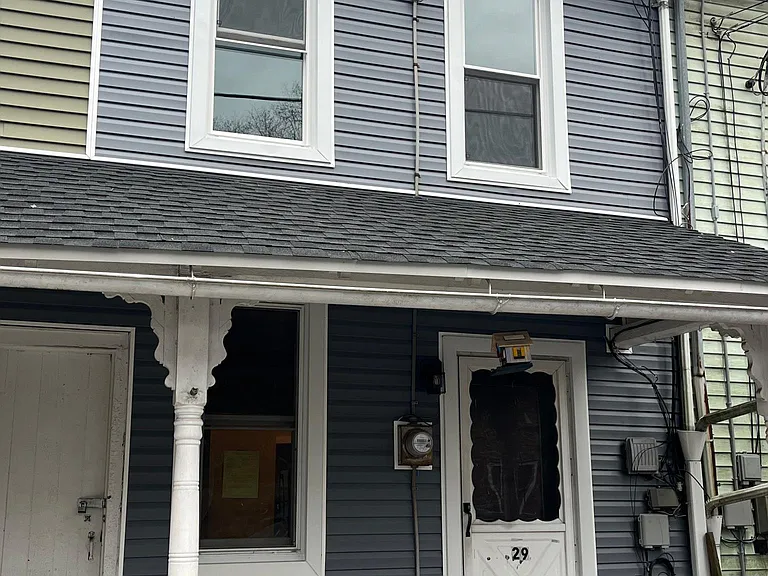 29 E Main St — Photo 3