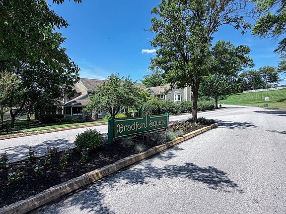 4th image of 700 Scotch Way #C-19