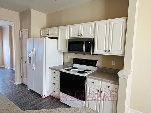5th image of 44 Spring Crossing Cir
