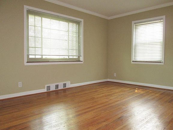5th image of 7269 Thomas Dr