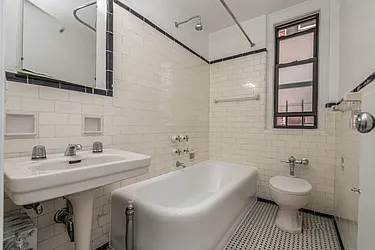Rented by Akelius Real Estate Management