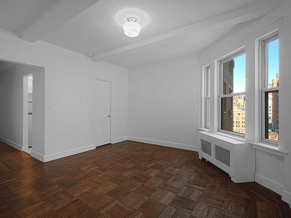 3rd image of 24 5th Ave APT 1128