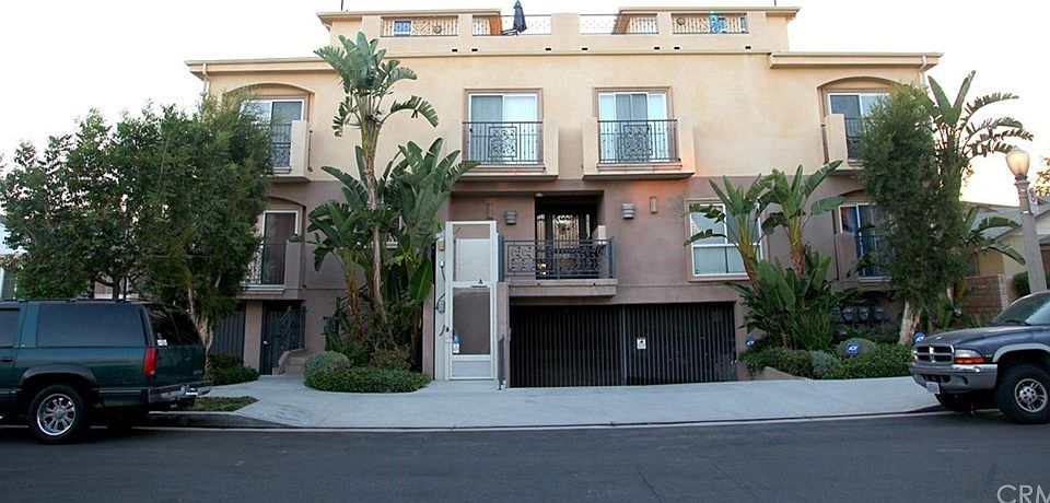 1st image of 5625 Farmdale Ave #4