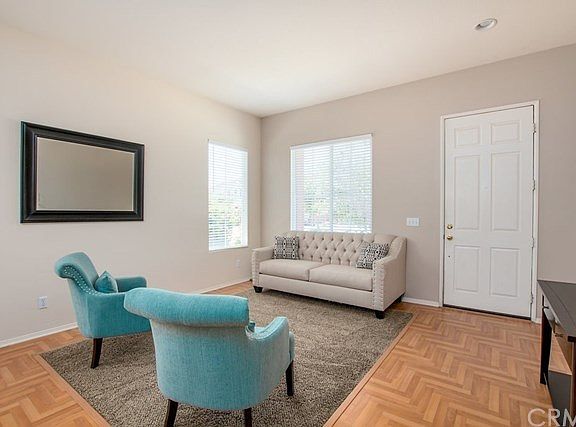 5th image of 23588 Elizabeth Ln