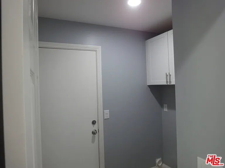 1151 Royal Ave — Photo 8