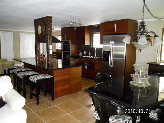 5th image of 2913 Lakeshore Dr