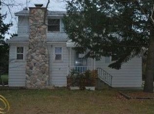 3071 Devondale Rd, Rochester Hills, MI 48309