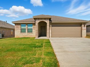 616 E 13th St, Wolfforth, TX 79382