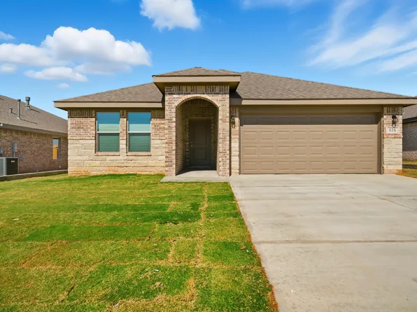 616 E 13th St, Wolfforth, TX 79382