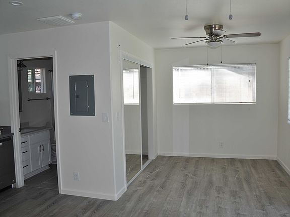 4th image of 1266 N Central Ave