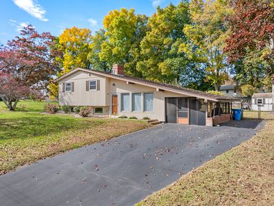8 Bayberry Hill Road, Norwich, CT, 06360