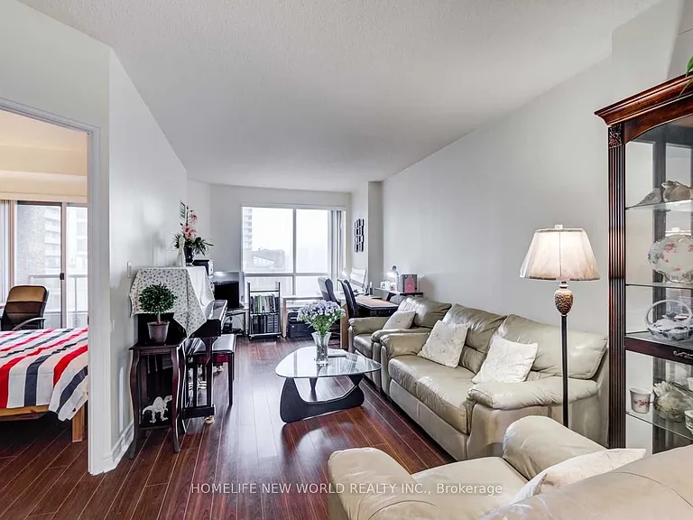 55 Bloor St E #2001 — Photo 3