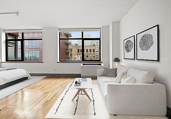 4th image of 125 Court St APT 4NG