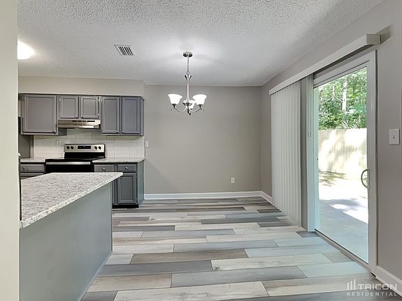 5th image of 2696 Greenwood Ln
