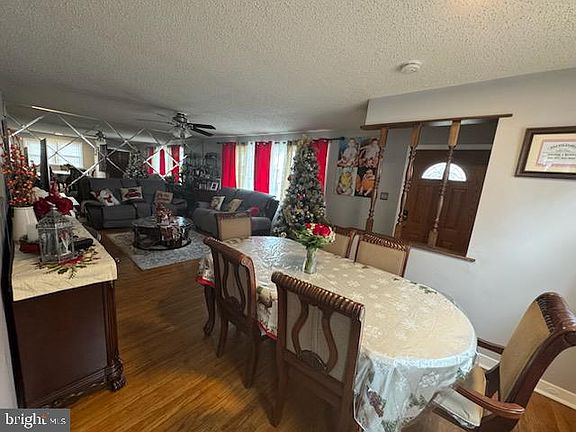 4th image of 2251 Mulford Ave