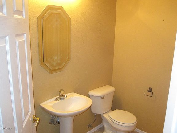 5th image of 10222 N 12th Pl Unit 1