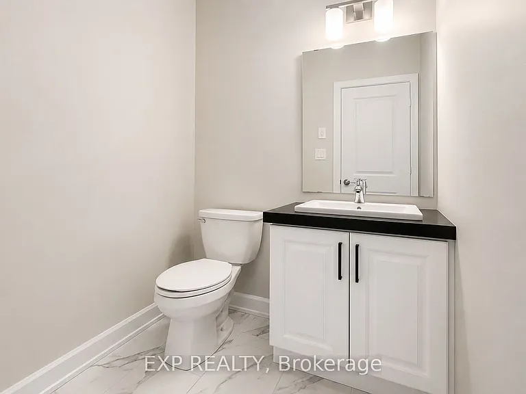 528 Lucent St — Photo 11