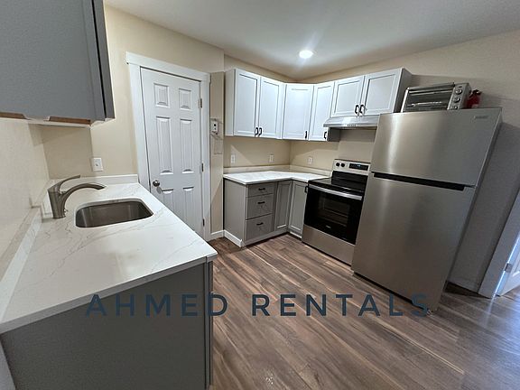 5th image of 128 Alfred St #2