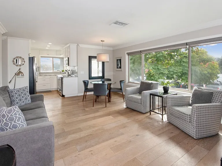 1052 Isabella Avenue Unit #E — Photo 6
