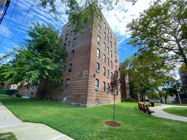 2251 Knapp Street image 1 of 14