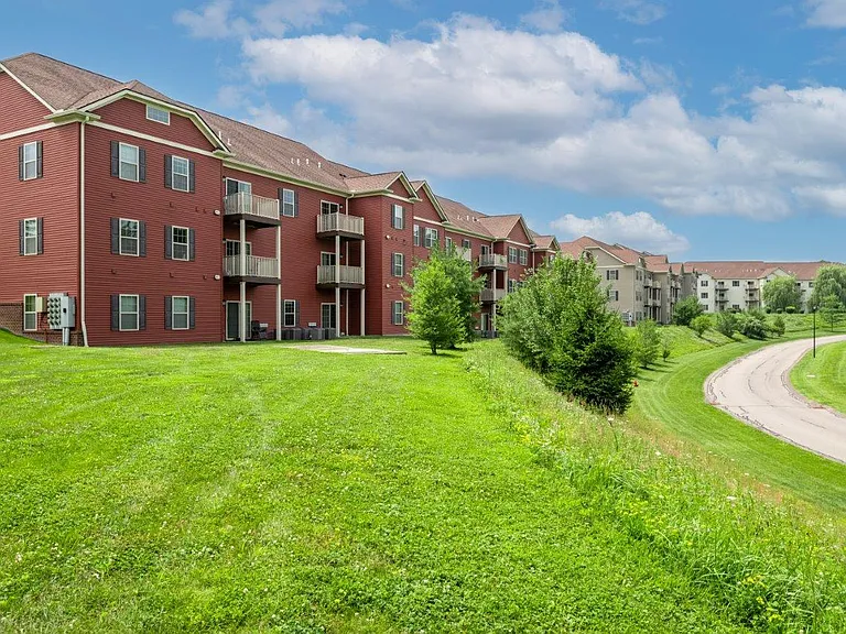 Reserve at Southpointe Apartment Homes — Photo 27