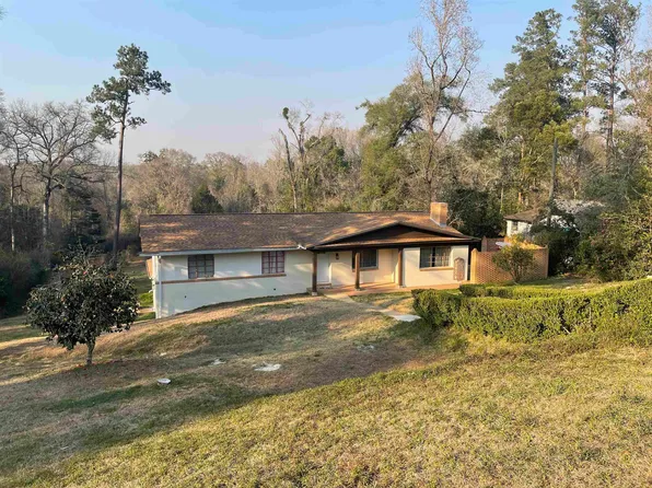 928 Fletcher Dr, Quincy, FL 32351