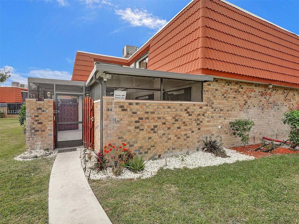 1st image of 4612 Suburban Pines Dr