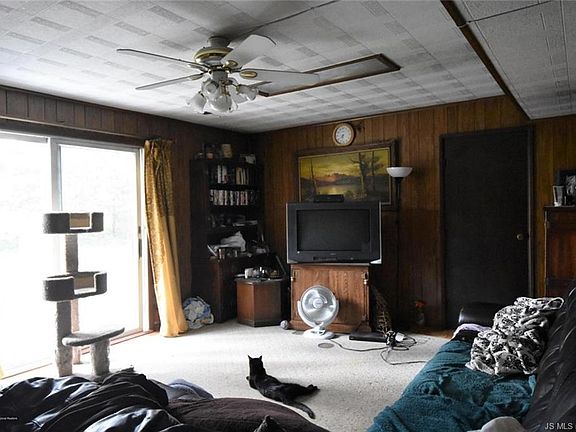 4th image of 5 N Tunesbrook Dr