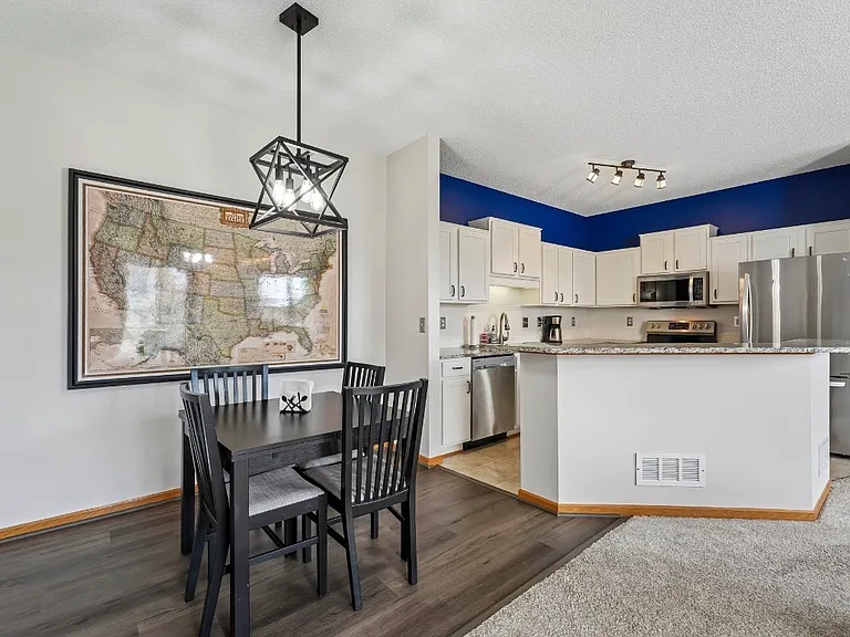 20651 Hampshire Way — Photo 5