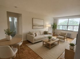190 Cosburn Ave, Toronto, ON