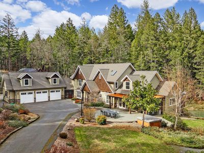 446 Bonnie Ln, Grants Pass, OR, 97527
