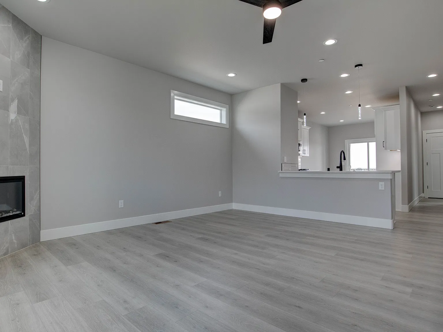 3 bed, 1500 sqft, $2,195 — Photo 3