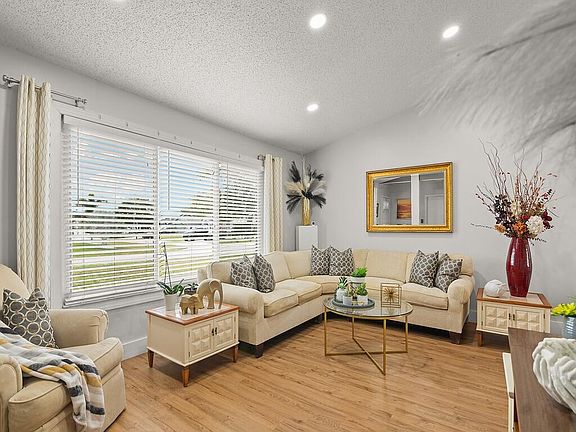 4th image of 4401 SW Babylon Street
