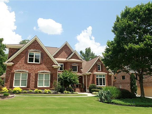 3rd image of 2201 Hunters Green Dr