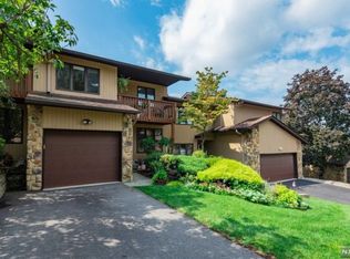 8 Wedgewood Dr, Woodland Park, NJ 07424