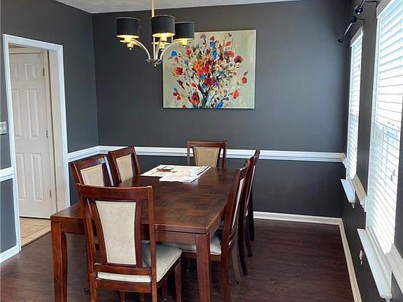 4th image of 1881 Laurel Oak Ln