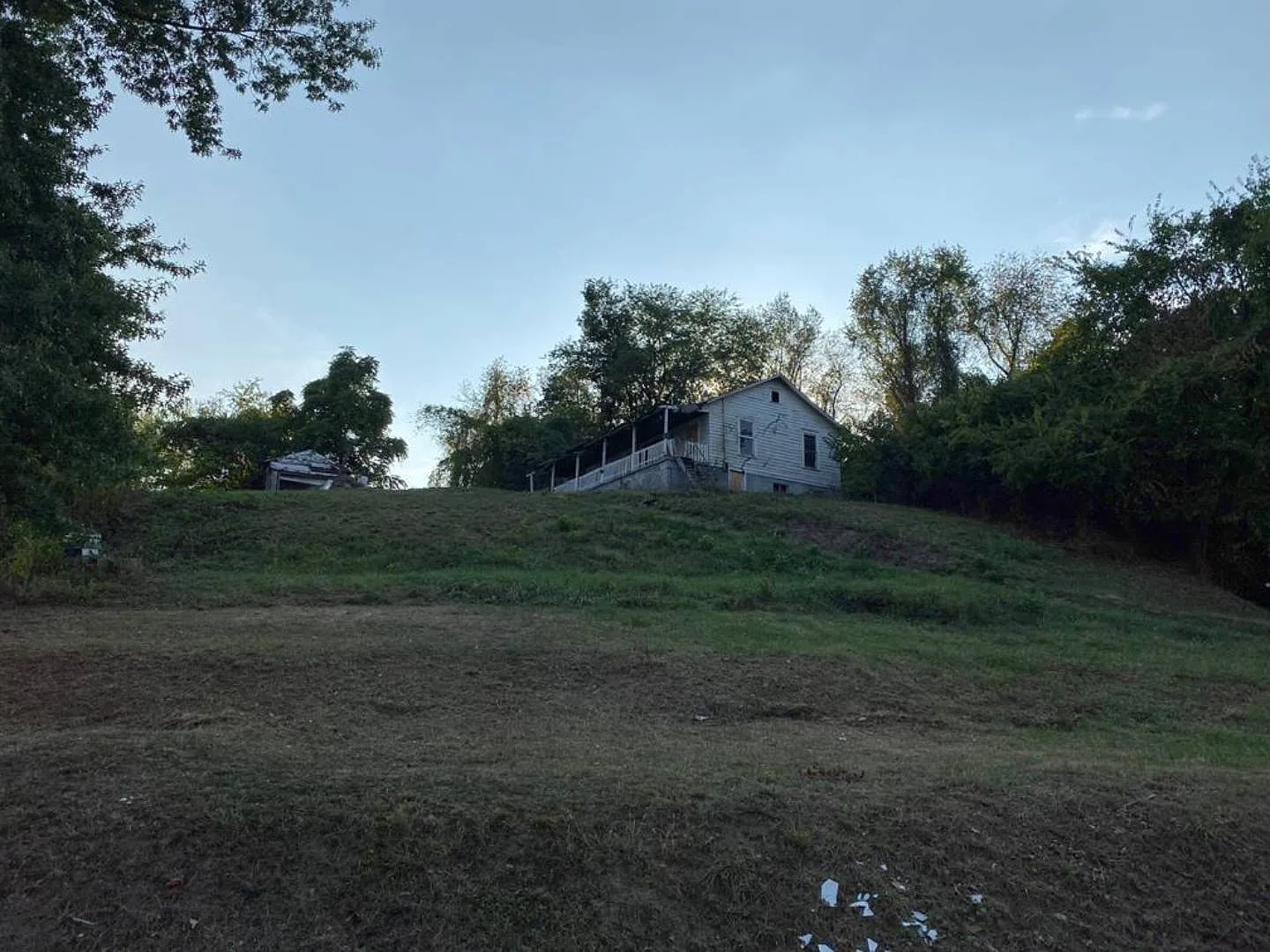 1109 Thorne Rd photo 1