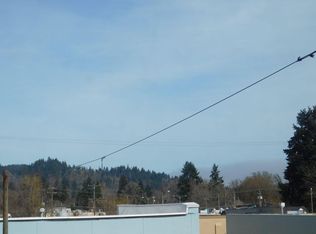 613 E Main St #A, Cottage Grove, OR 97424