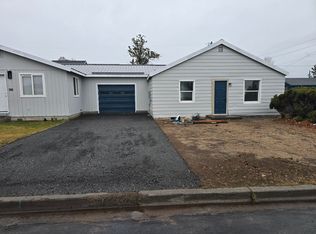 17th St Duplex/Ariserem011, Redmond, OR 97756