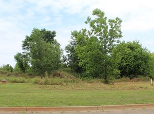 235 Wentworth Ln, Albany, GA 31721